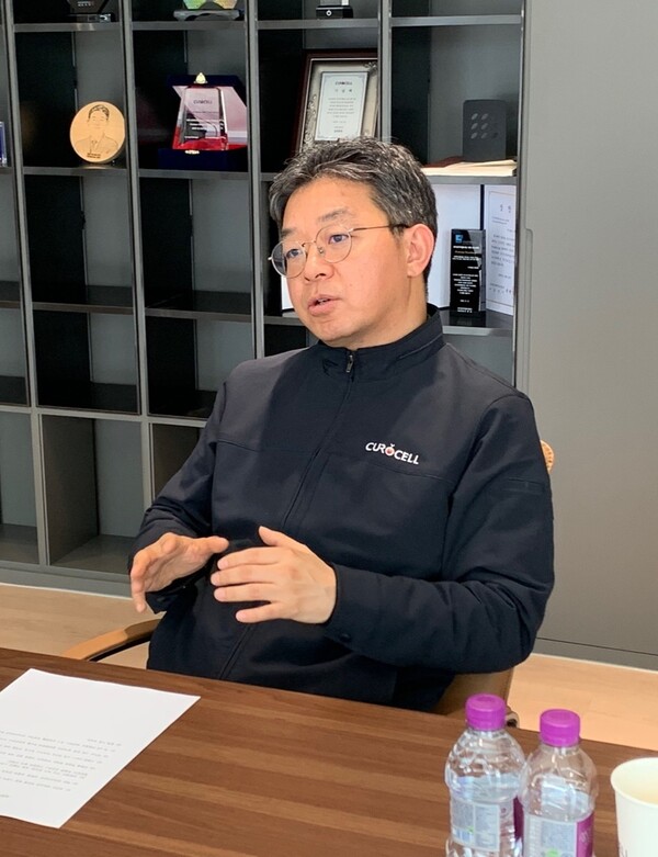 7일 김건수 대표가 대전 큐로셀 본사에서 시사저널e와 인터뷰 하고 있다./ 사진=최다은 기자