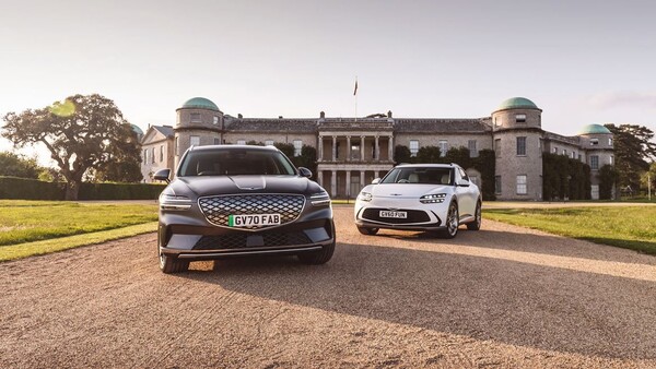 제네시스가 유럽에 출시한 GV70 전동화모델(왼쪽)과 GV60. / 사진=제네시스 유럽법인