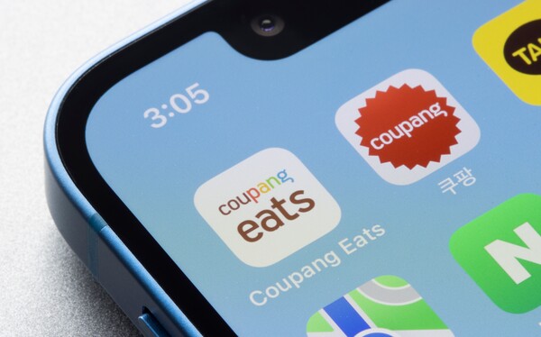 쿠팡이츠가 오는 26일부터 무제한 무료 배달을 시작한다. / 사진=셔터스톡