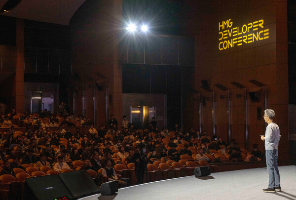 송창현 사장이 지난해 11월 14일 서울 삼성동 코엑스에서 열린 현대차그룹 개발자 컨퍼런스에 참석해 개최사를 전하고 있다. / 사진=현대차그룹