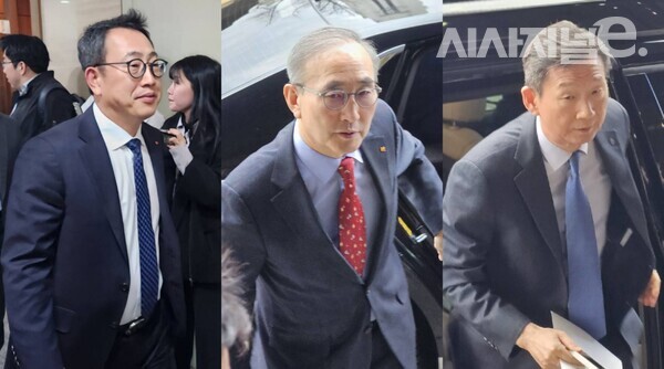 왼쪽부터 유영상 SK텔레콤 대표이사 사장, 김영섭 KT 대표이사 사장, 황현식 LG유플러스 사장이 지난 22일 오후 서울 중구 프레스센터에서 열린 방송통신위원장과의 간담회에 참석하고 있다. / 사진 = 김용수 기자