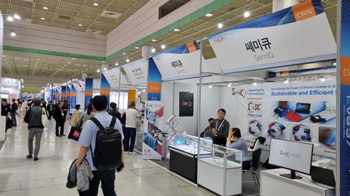 전기차 분야 중소업체들이 마련한 부스들. / 사진=최동훈 기자