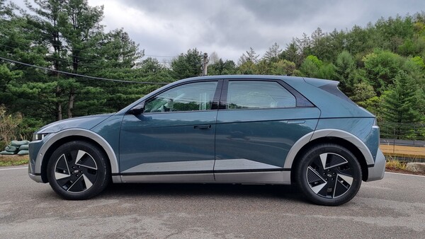 더 뉴 아이오닉5의 측면부. / 사진=최동훈 기자