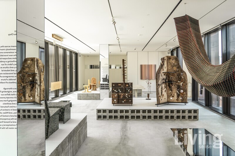 중동 국제 아트페어인 ‘아트 두바이’ 전시 전경. 갤러리 컬렉셔녈의 특별전시를 통해 아트 퍼니처를 선보였다.