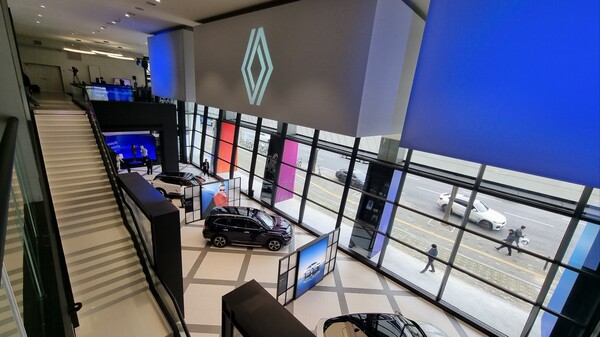 르노 성수의 실내 전경. / 사진=최동훈 기자