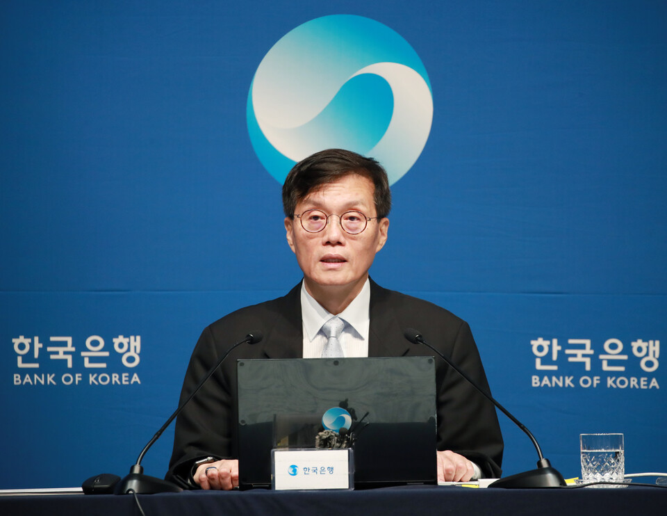 이창용 한국은행 총재가 11일 오전 서울 중구 한국은행에서 열린 통화정책방향 기자간담회에서 발언하고 있다./사진=한국은행