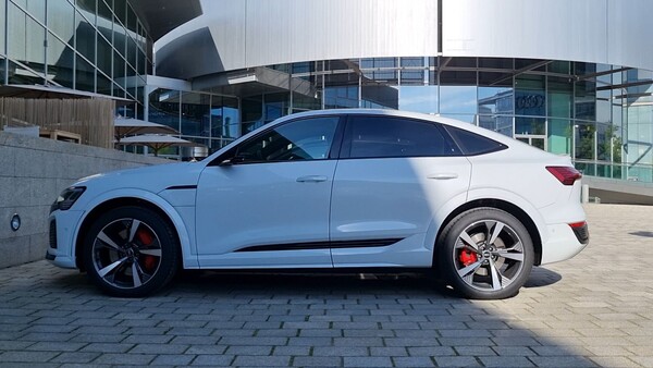 SQ8 e-트론의 측면부. / 사진=최동훈 기자