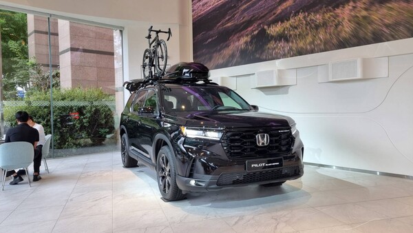 혼다 코리아가 5일 경기 성남시 혼다 모빌리티 카페 더 고에 전시한 올 뉴 파일럿 블랙 에디션. / 사진=최동훈 기자