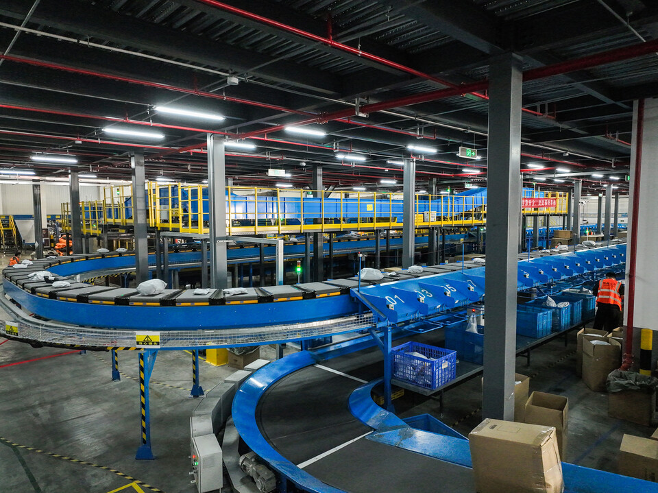 DLJ 차이냐오 물류창고. / 사진=알리바바