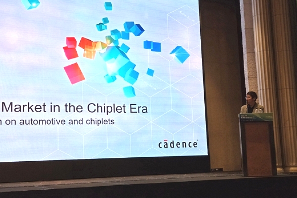 김태평 케이던스 부장이 지난 9일 서초구 양재 엘타워에서 열린 ‘한국반도체산업협회(KSIA)-D&R IP SoC 컨퍼런스’에서 발표를 진행했다. / 사진=고명훈 기자