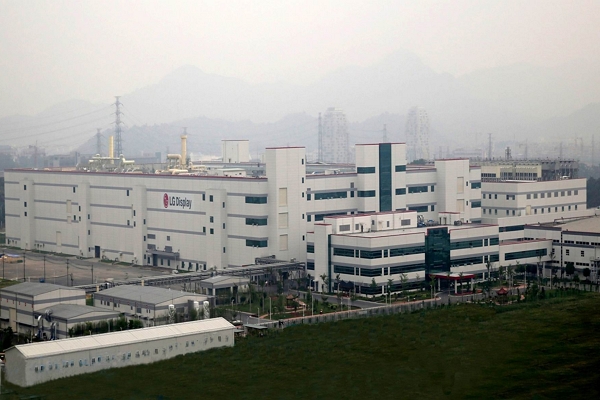 LG디스플레이가 중국 CSOT에 매각하기로 결정한 광저우 LCD 패널 공장 전경 / 사진=LG디스플레이
