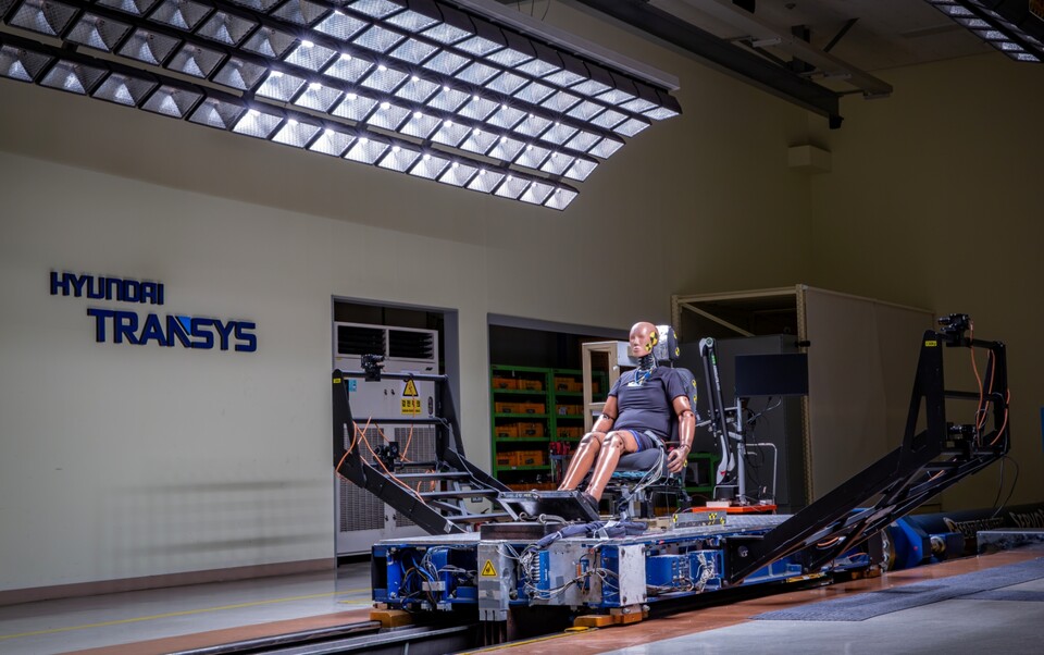 경기 화성시 동탄대로 소재 현대트랜시스 시트연구센터에서 충돌 시험이 진행되고 있다. / 사진=현대트랜시스