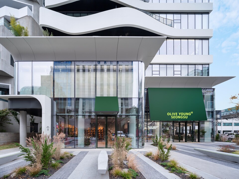 CJ올리브영이 오는 22일 '올리브영N 성수' 매장을 오픈한다. / 사진=CJ올리브영