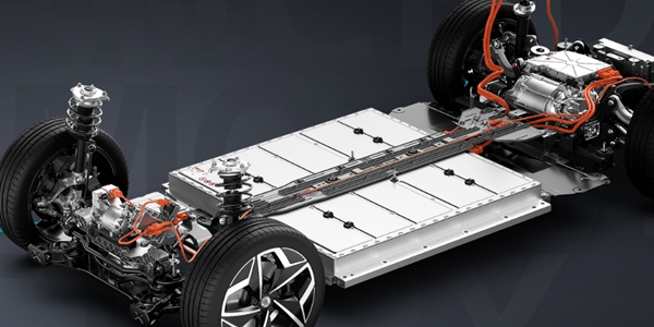 LG에너지솔루션의 배터리가 전기차에 탑재된 모습. / 사진=LG