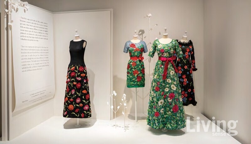  파리 이브 생로랑 박물관 전시. ©Thibaut Voisin