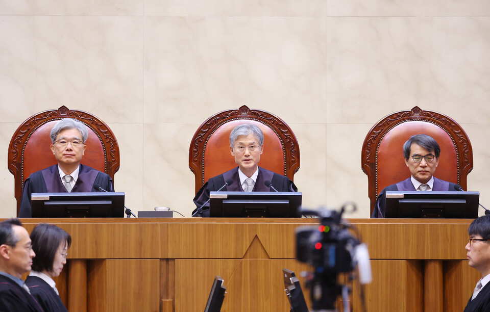 지난달 19일 조희대 대법원장이 서울 서초구 대법원 대법정에서 전원합의체 선고에 앞서 발언하고 있다.[ / 사진=연합뉴스