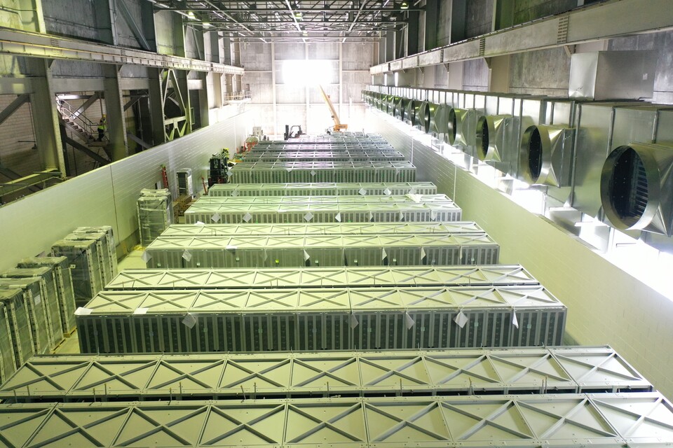 LG에너지솔루션의 생산한 ESS(에너지저장장치). / 사진=LG