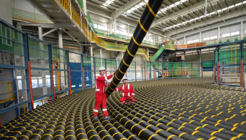 LS전선 해저케이블이 선적되는 모습. / 사진=LS