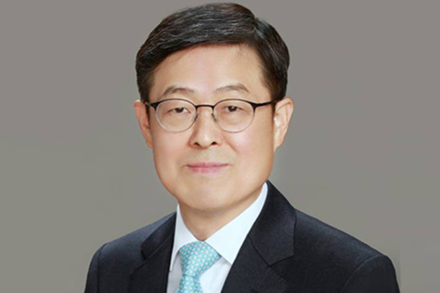 박윤해 백송 대표변호사, 모교 장학금 이어 발전기금도 기부