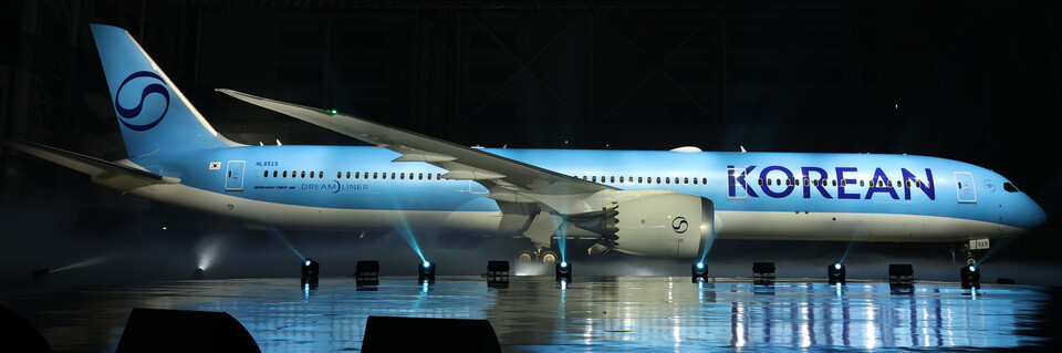 새 대한항공 CI를 입힌 보잉 787-10 항공기. / 사진=연합뉴스