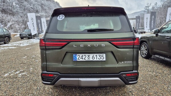 렉서스 LX 700h의 후면부. / 사진=최동훈 기자