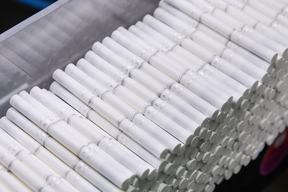 센티아 스틱 컴바이너 공정 과정에서 더블 스틱 상태 모습. / 사진=필립모리스