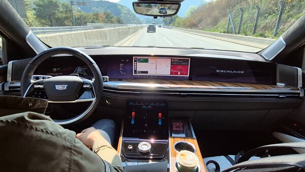 에스컬레이드 ESV의 1열 전경. / 사진=최동훈 기자