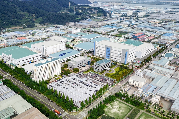 삼성전기의 FC-BGA 생산라인이 구축된 부산사업장 전경 / 사진=삼성전기