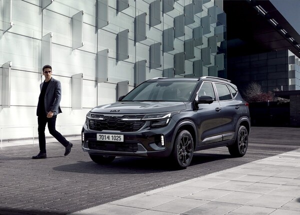 2025 셀토스에 신규 적용된 최상위 트림 X-Line. / 사진=기아