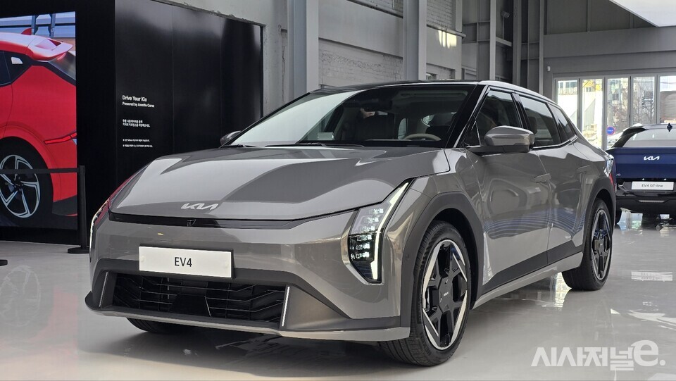 EV4. / 사진=박성수 기자