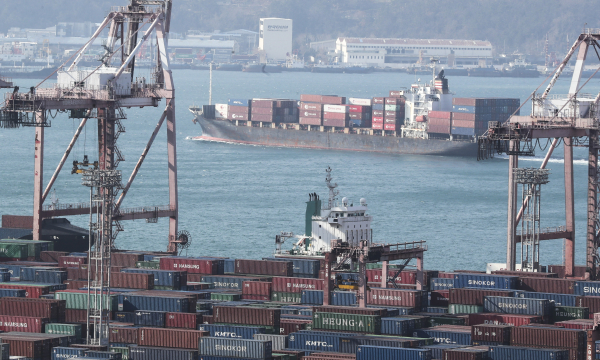 수출입화물을 실은 컨테이너선. / 사진=연합뉴스