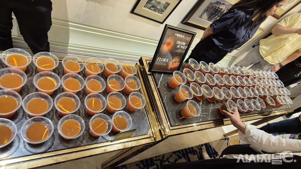 필리핀에서 선보인 커피와 섞은 소주. / 사진=한다원 기자