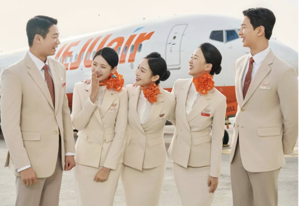 제주항공 객실 승무원. / 사진=제주항공 공식 인스타그램 계정 캡처