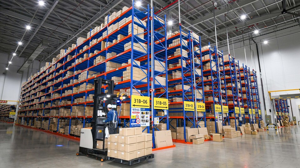 현대모비스 경주 물류센터 내부 모습. / 사진=현대모비스