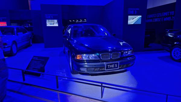 BMW가 1995~2004년 기간 양산한 5시리즈 4세대 모델. / 사진=최동훈 기자