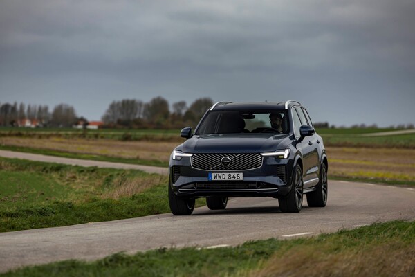 볼보자동차의 대형 하이브리드 SUV XC90 2차 부분변경모델. / 사진=볼보자동차