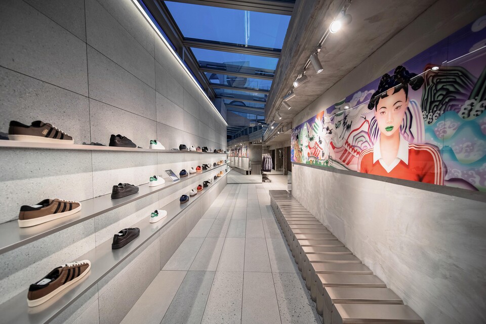 아디다스코리아 도산 2층 풋웨어. / 사진=아디다스