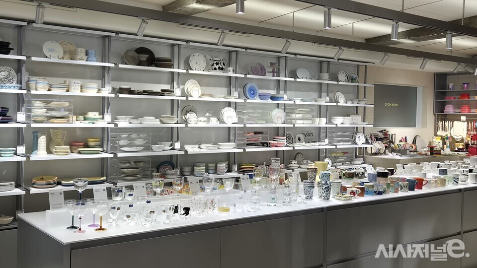 이구홈 성수에서 판매하는 상품들. / 사진=한다원 기자