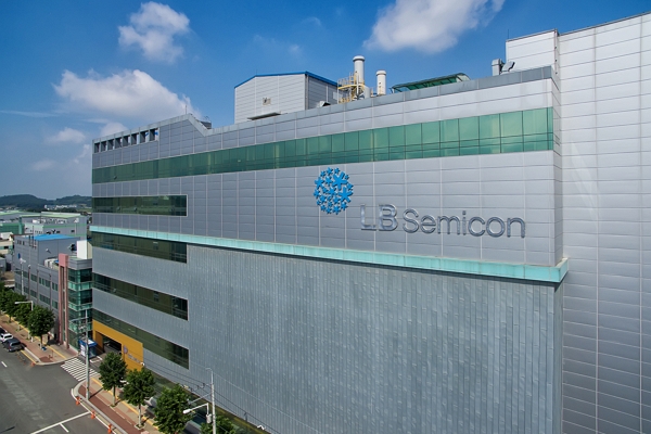 LB세미콘 평택 본사 전경 / 사진=LB세미콘