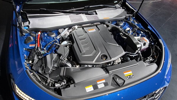 더 뉴 아우디 Q5의 엔진룸. / 사진=최동훈 기자