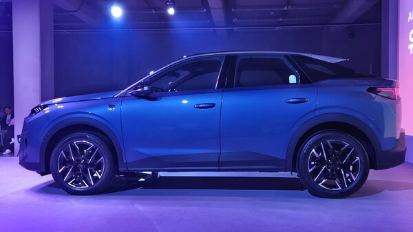 3008 하이브리드의 측면부. / 사진=최동훈 기자