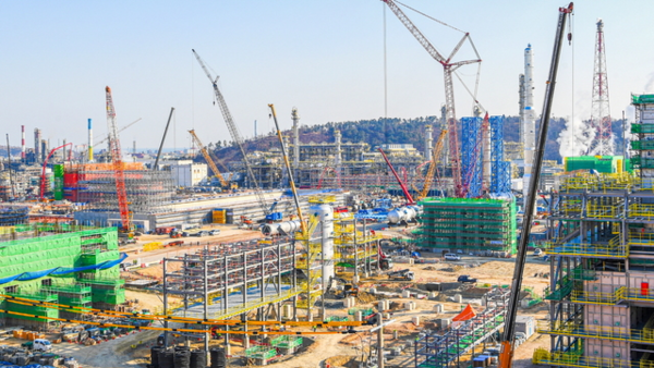 울산 온산국가산업단지에서 에쓰오일 샤힌 프로젝트 공사가 진행되고 있는 모습. / 사진=에쓰오일