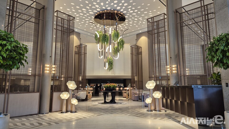 웨스틴 서울 파르나스 로비 전경. / 사진=한다원 기자