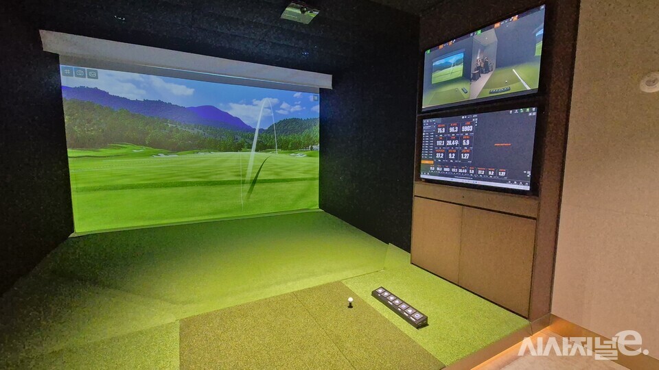 웨스틴 서울 파르나스의 골프 연습장. / 사진=한다원 기자