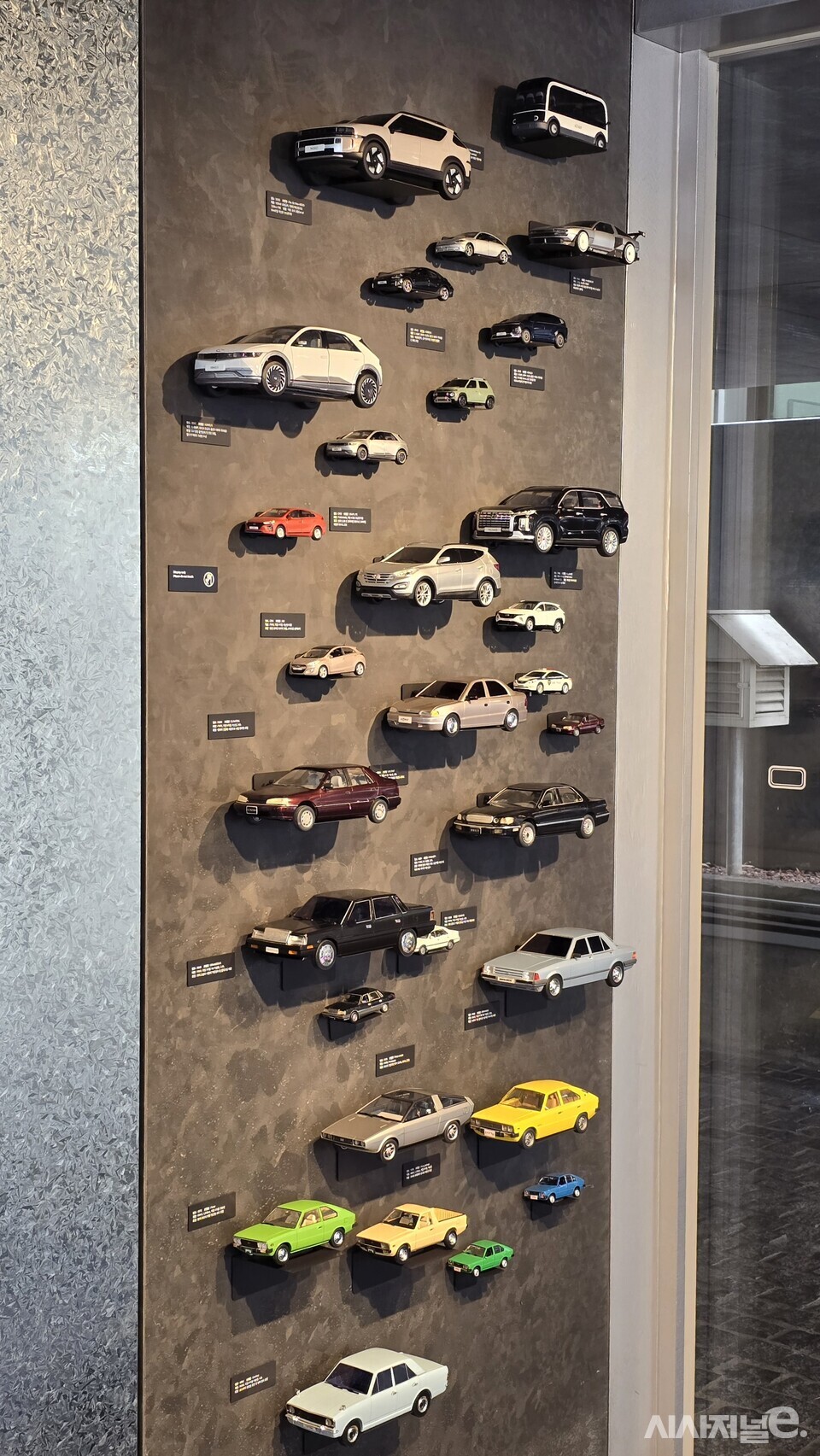 車 마니아 놀이터로”···새 단장한 현대차 모터스튜디오 서울 < 자동차 < 기업 < 기사본문 - 시사저널e