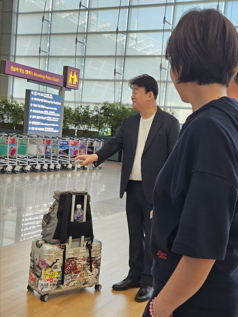 해외서 소스 홍보하기 위해 출국길에 오른 백종원 대표. / 사진=연합뉴스