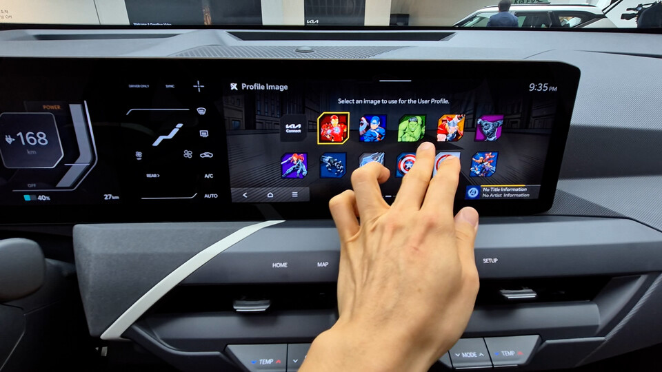 월트디즈니 컴퍼니와 협업으로 이루어진 인포테인먼트 시스템 디스플레이 신규 테마. / 사진=최동훈 기자