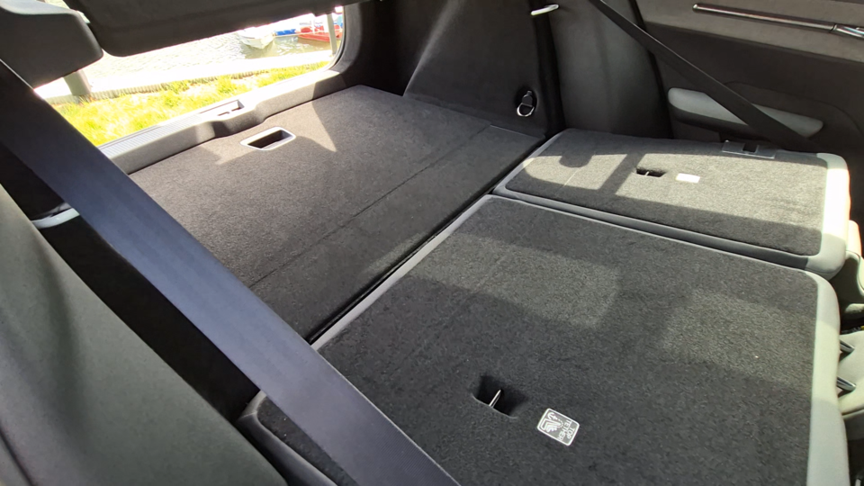 EX30 CC의 트렁크 공간. / 사진=최동훈 기자