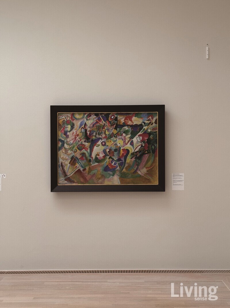 1911년 그려진 칸딘스키의 초기 추상화. 인류사에 없던 새로운 예술 형식의 시작에 그가 있었다.