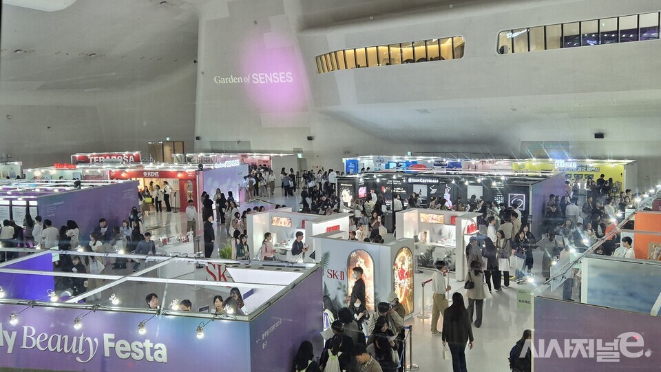 지난해에 이어 올해도 컬리가 DDP에서 컬리뷰티페스타를 열었다. / 사진=한다원 기자